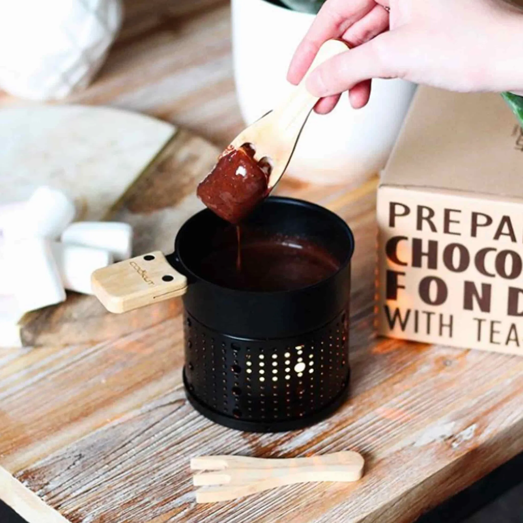 Outlet Chocolate Fondue with Tealight, Black Pots & Pans