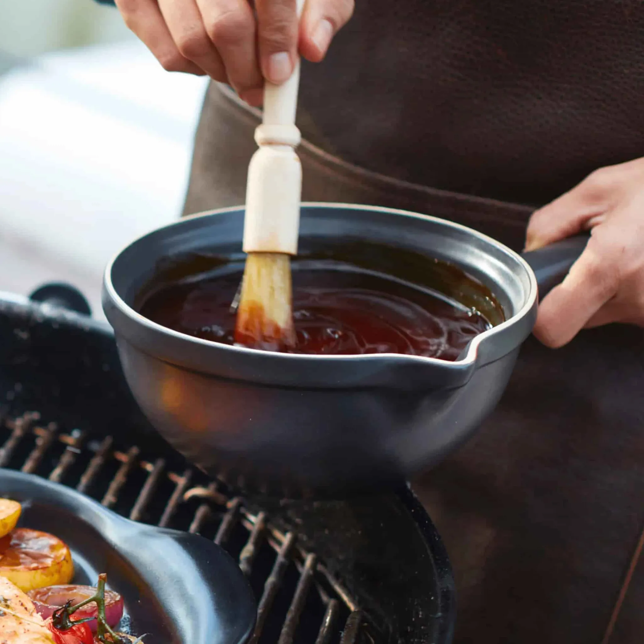 Outlet Limited Edition Black BBQ Sauce Pot, 1.1 Litre Bbq & Smoking