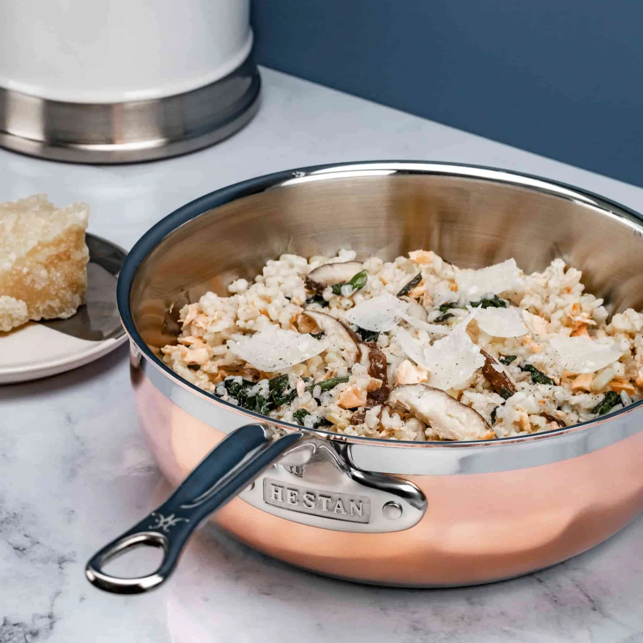New Copperbond Essential Pan, 24cm Pots & Pans