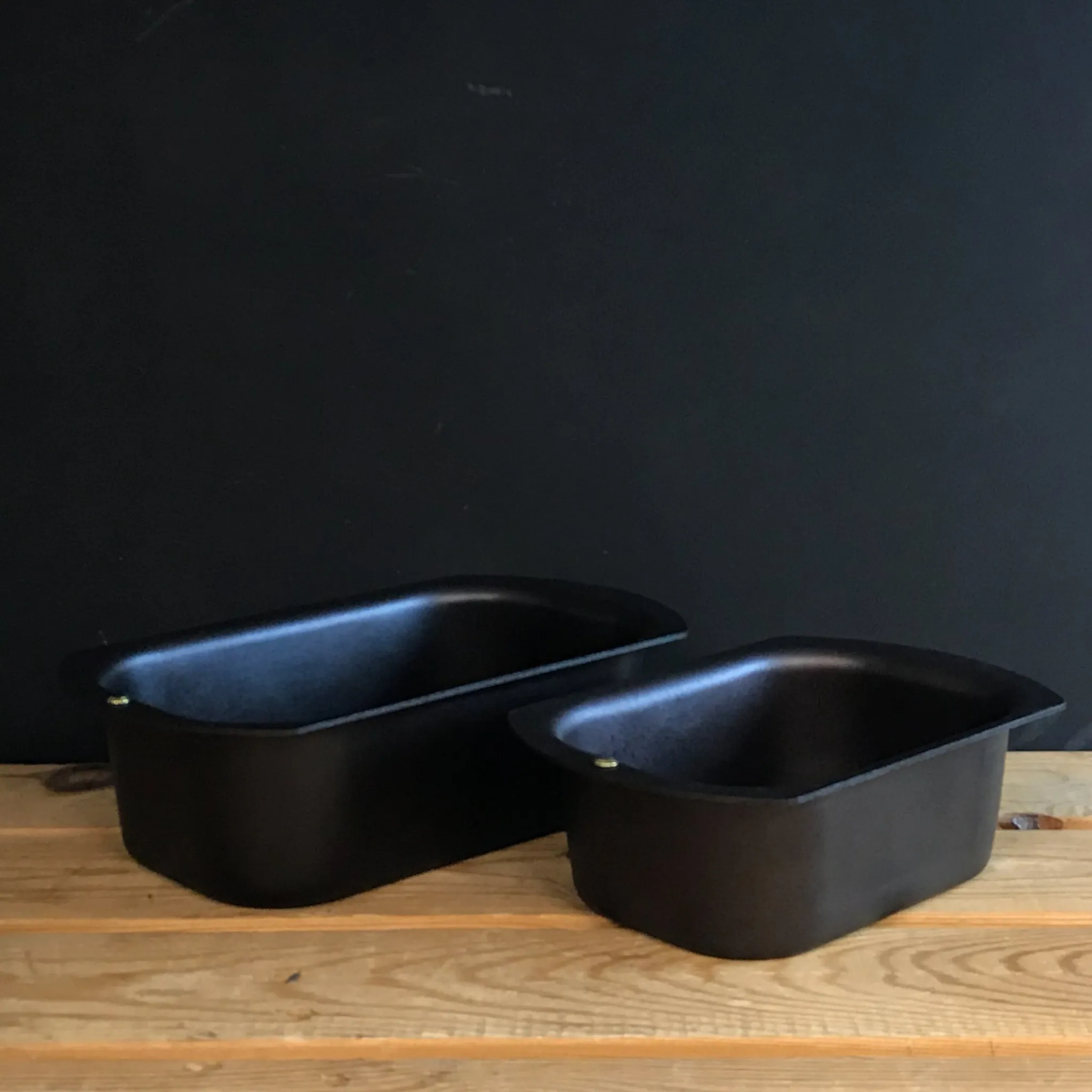 Hot Set of 2 Spun Iron Loaf Tins Baking Supplies & Equipment