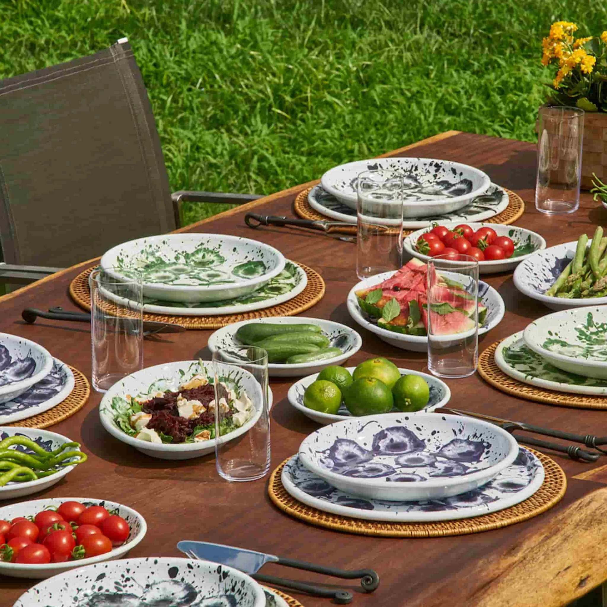 Clearance Splatter Madness Enamel Oval Serving Plate, Green, 31cm Tableware Brands|Middle Eastern Ingredients