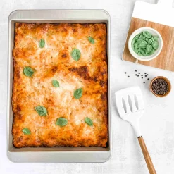 Hot Lasagna Pan with Lid, 35x27cm Baking Supplies & Equipment